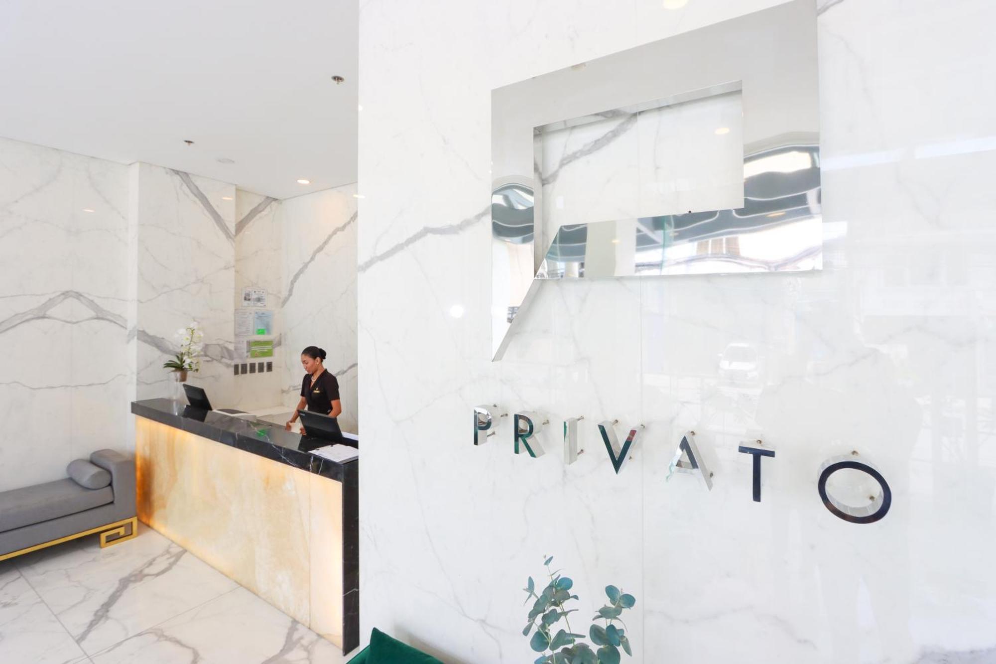 Privato Makati Hotel 3*